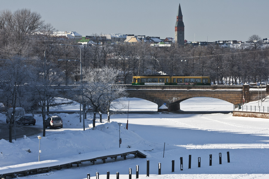 Raitiovaunu Pitkllsillalla