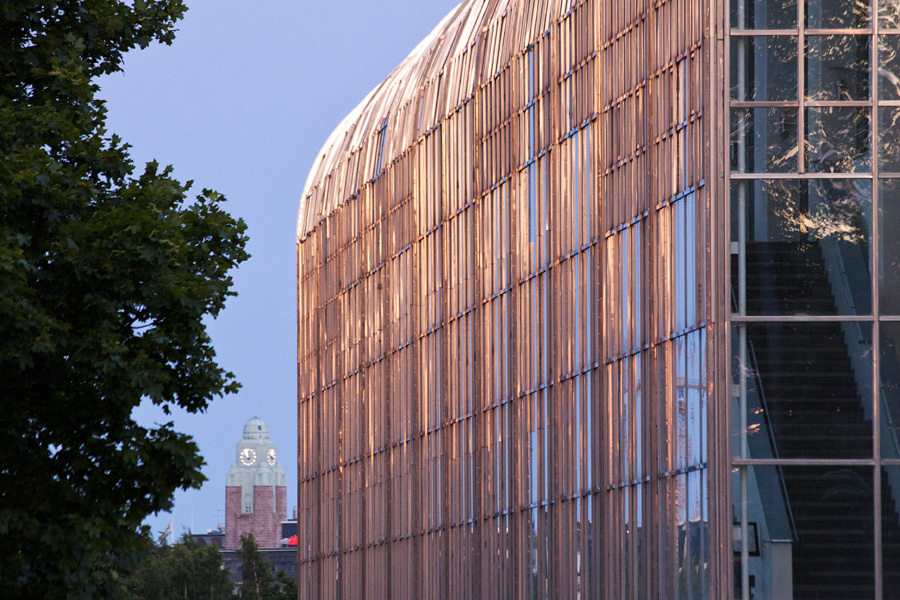 Glass wall at the National opera